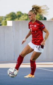 Alisha Lehman played with Everton